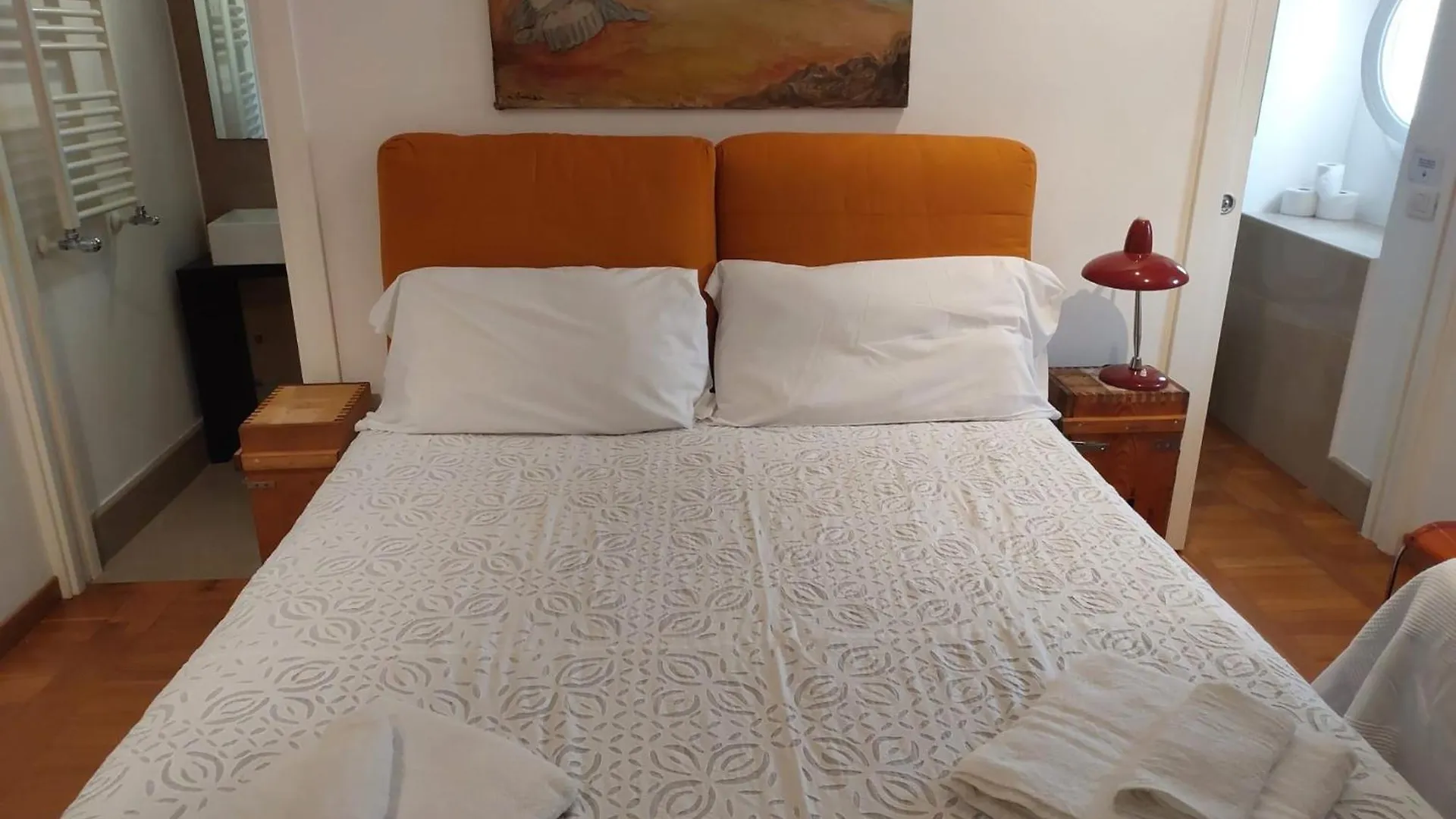 B&B Attico Ventaglieri With Panoramic Terrace Napoli 0*,  Italia